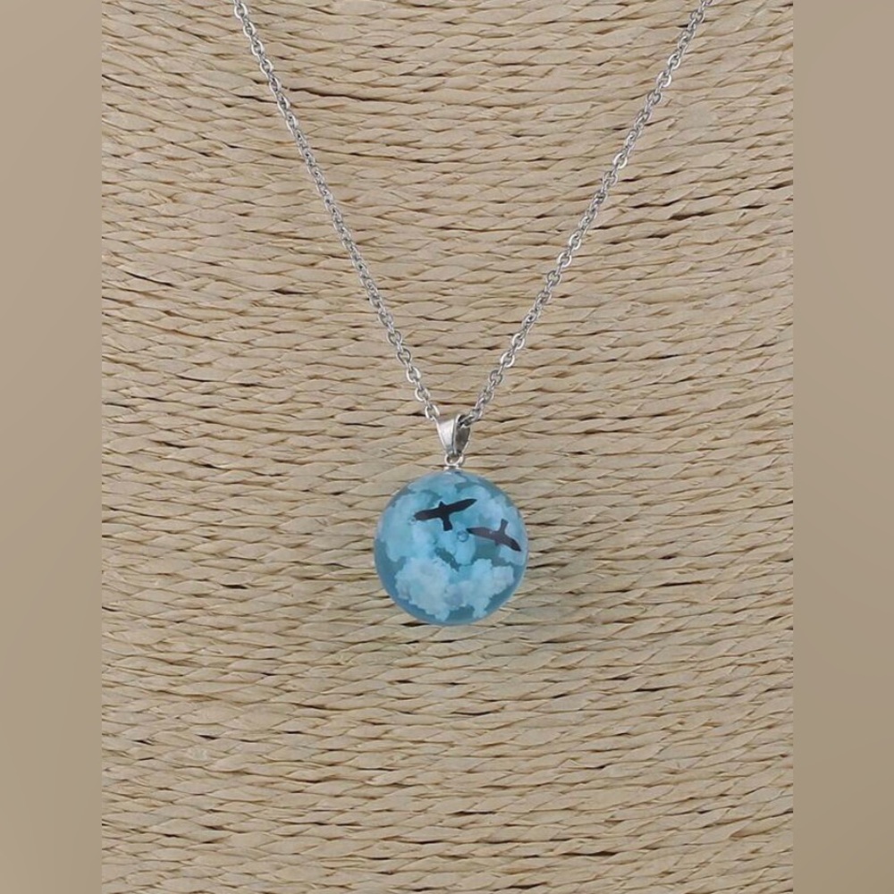✨3for$38 New Flying Birds in Sky Dimensional Sphere Pendant Necklace